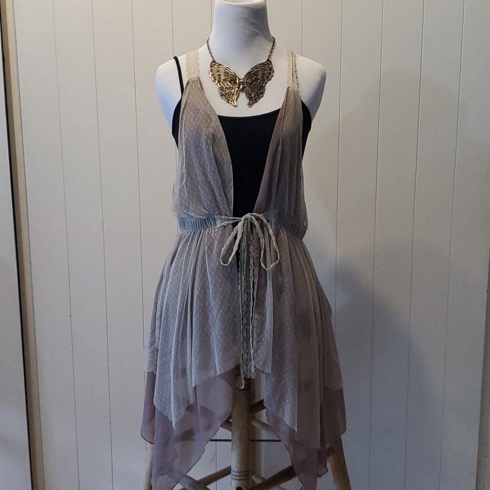 Tunic lace vest